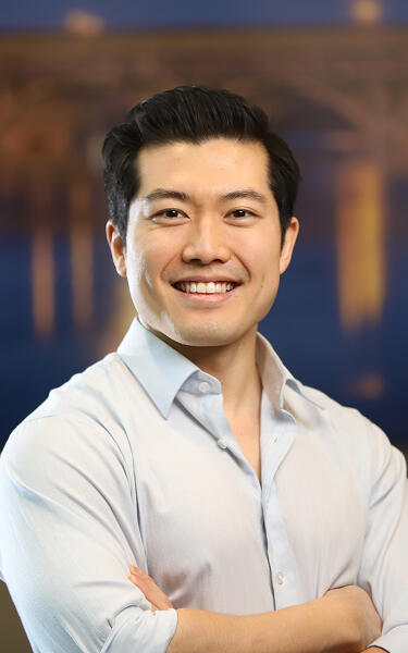 Image of Bowen Sheng a USACS emergency physician